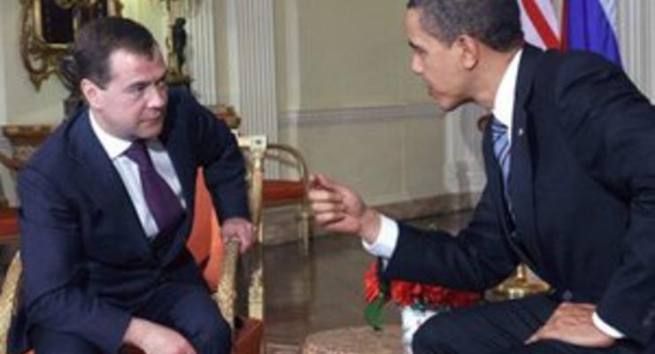 Медведев заявил Обаме о недопустимости жертв среди мирного населения Ливии
