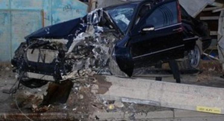 Сотрудники киевской автомойки разбили Mercedes клиента