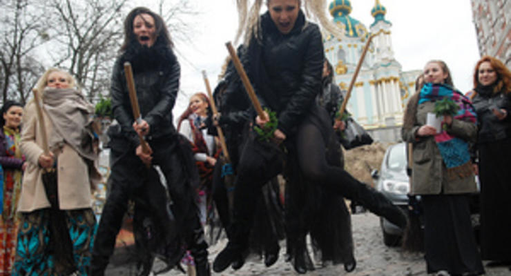 Фотогалерея: Киевский шабаш. На Андреевском спуске прошел Парад ведьм