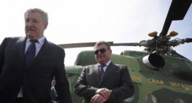 НГ: Сердюков скорректирует украинскую Военную доктрину