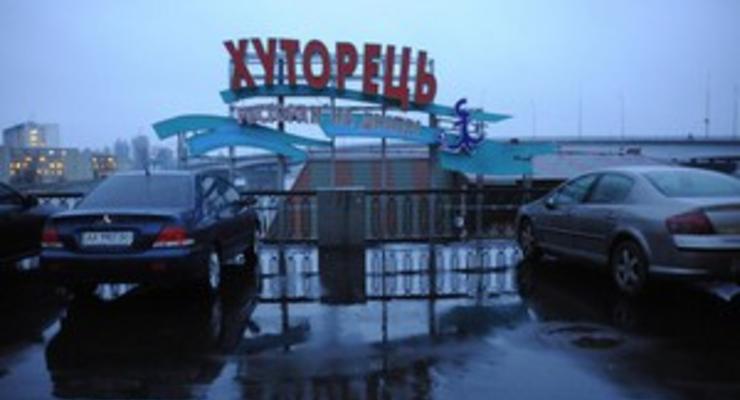 Власти намерены убрать дебаркадеры с Русановской набережной в Киеве до 1 мая