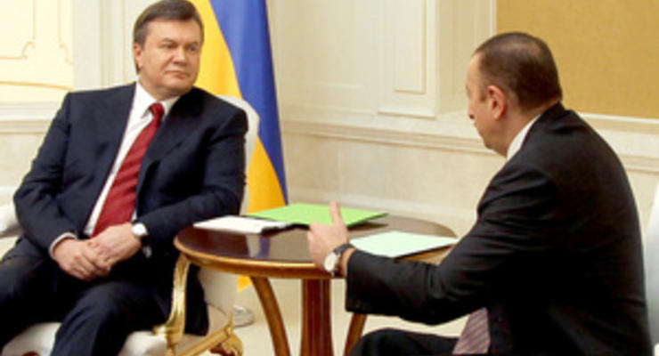 Янукович хочет видеть в Баку Украинский культурный центр