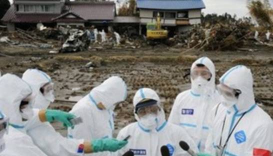 Во Франции шутка о японском цунами спровоцировала скандал