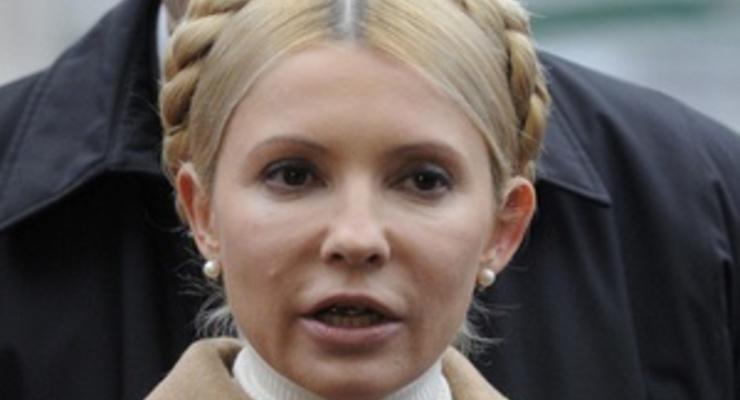 Тимошенко: Активисты Батьківщини начали поквартирный обход с целью объединения людей для борьбы с властью