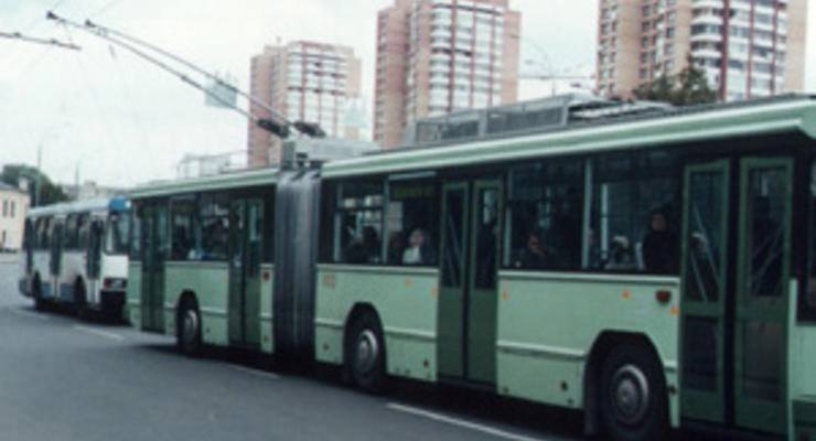 В Харькове на двух проспектах злоумышленники  похитили троллейбусные кабели