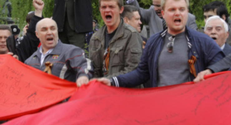 Столкновения во Львове: партия Родина виразила восхищение "мужеством простых львовян"