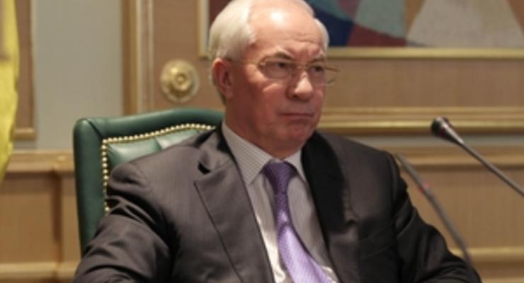 Азаров: Нельзя позволять экстремистам портить Львову репутацию гостеприимного города