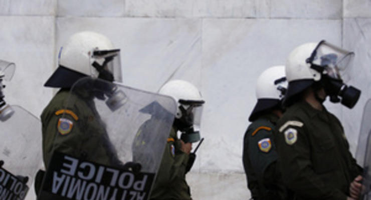 Отделение полиции в центре Афин подверглось нападению: двое пострадавших