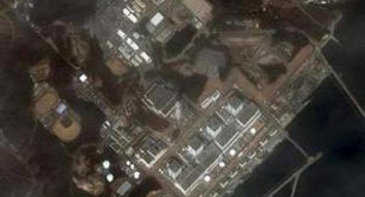 Япония начала эвакуацию людей из зоны за пределами 20 км вокруг АЭС Фукусима