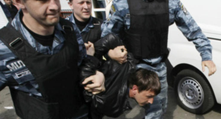 Суд арестовал восьмерых задержанных во время демонтажа киосков на рынке Лесной в Киеве
