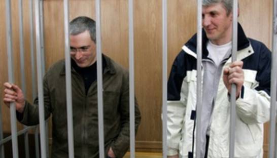 Неизвестные отобрали у адвоката Ходорковского документы по делу ЮКОСа