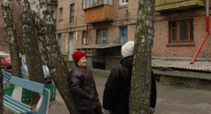 Власти Киева намерены исключить из квартплаты уборку скверов, детских и спортивных площадок