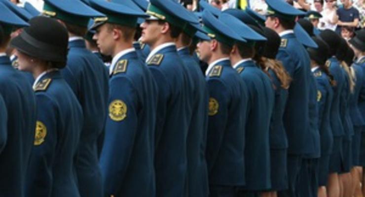 Таможня Украины уволила 20 сотрудников за фальшивые дипломы