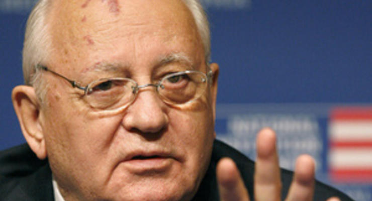 Горбачев объяснил, почему Путину не стоит баллотироваться в 2012 году