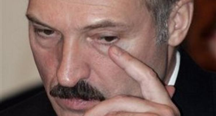 Нас воспринимают как дикарей: Лукашенко стыдно за народ, создавший в стране ажиотаж