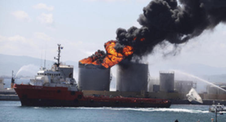 В порту Гибралтара произошел взрыв рядом с круизным лайнером: есть пострадавшие