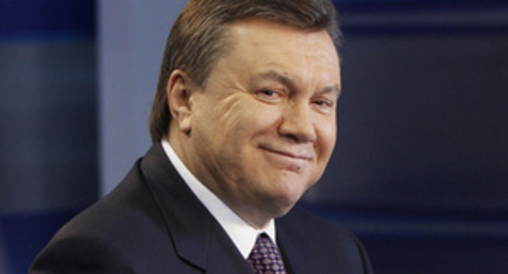 Янукович поблагодарил Шевченковских лауреатов