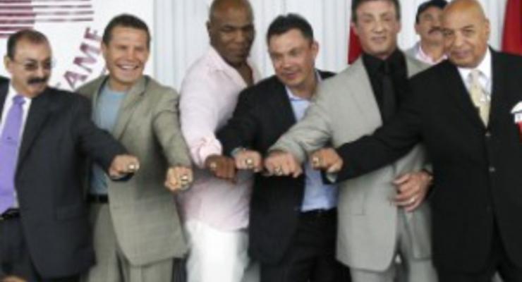Сталлоне, Тайсон, Цзю и Чавес введены в зал боксерской славы