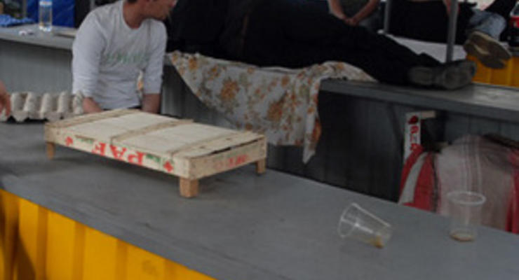 Мариупольским бомжам из-за холеры запретили работать на рынках