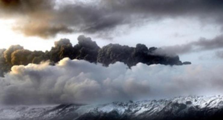 В Исландии проявляет необычную активность вулкан Врата ада