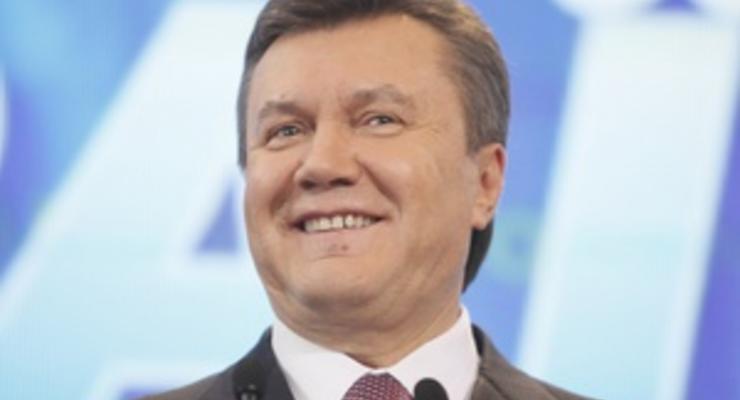 Янукович назвал образ казака Мамая символом борьбы за родную землю