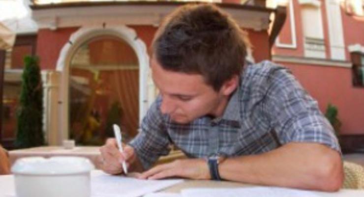 Олейник подписал контракт с Днепром