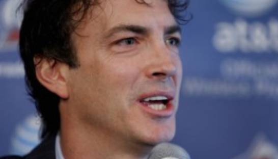 Звезда NHL на турнире по гольфу попал в лунку с одного удара, заработав миллион долларов