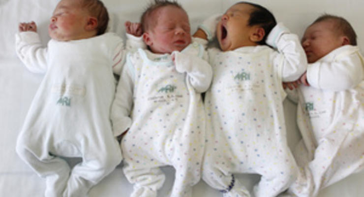 В австралийской клинике роженицам выдали чужих младенцев