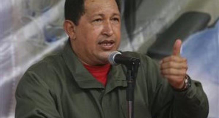 Уго Чавес спел с братьями Кастро и президентом Эквадора