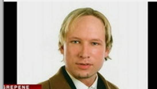 Норвежский террорист потребовал судить его в открытом режиме