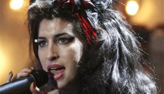 Наркодилер: Накануне смерти Уайнхаус купила крэк и героин