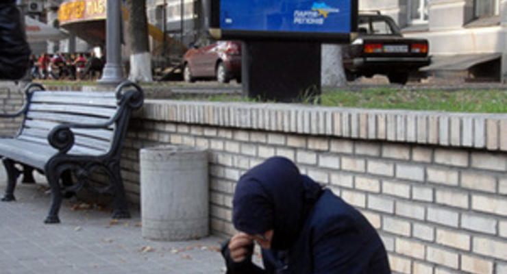 Опрос: Украинцы считают, что сейчас в Украине время мафии, политиканов и нищих