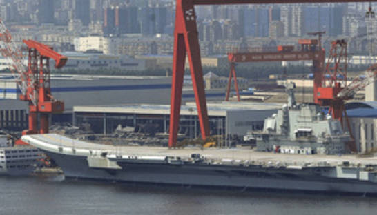 Первый китайский авианосец вышел в море