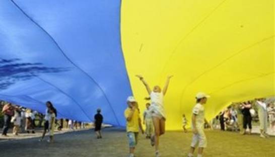 Опрос: Украинцы отмечают ухудшение жизни в стране за годы независимости