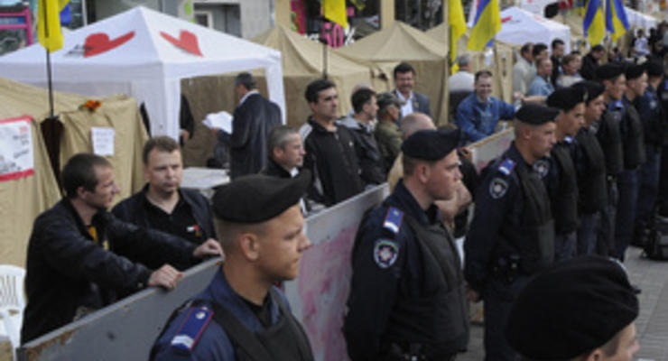 Попов: Палаточный городок возле Печерского суда не помешает проведению Дня Независимости