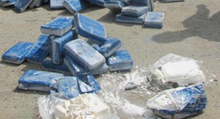 В Гондурасе на борту самолета обнаружили полтонны кокаина