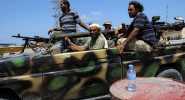 В Триполи возобновились бои между сторонниками и противниками Каддафи