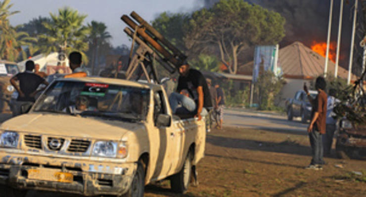 Силы Каддафи обстреливают Триполи