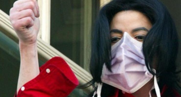 Суд отказался вызывать в качестве свидетеля дерматолога Майкла Джексона