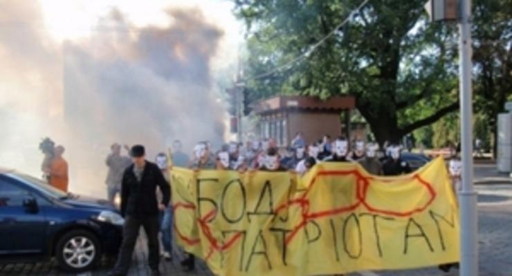 Против членов Патриота Украины возбудили уголовное дело за три дымовые шашки
