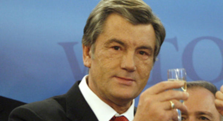 В Компартии Украины намерены поднять вопрос о превышении полномочий Ющенко