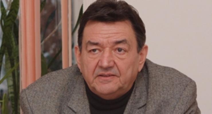 Попавший в ДТП народный депутат переведен в Феофанию