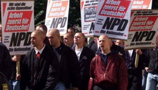 Немецкие неонацисты вопреки прогнозам сохранили депутатские места
