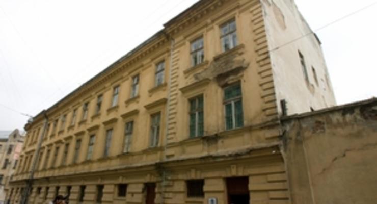 Янукович поручил передать музей-мемориал Тюрьма на Лонцкого Министерству культуры
