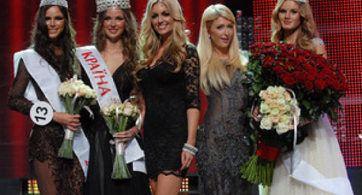 Фотогалерея: Красотка года. Пэрис Хилтон выбрала победительницу Мисс Украина-2011