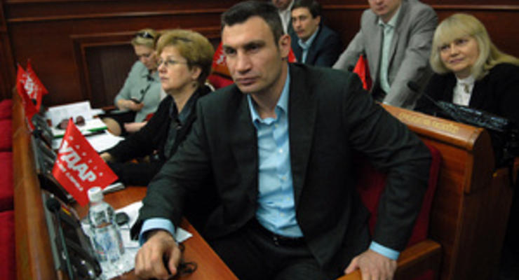 В Киевсовете фракции БЮТ и УДАР Кличко отказались голосовать по вопросам повестки дня