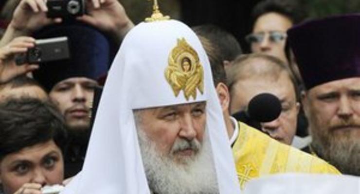 Кирилл провел молебен в Луганске. По данным МВД, патриарха встречали 5 тыс. верующих