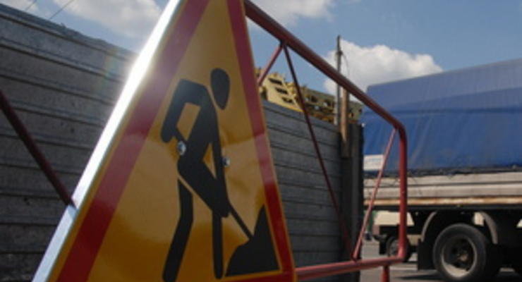 Біля мосту Патона у Києві почали будувати нову розв'язку