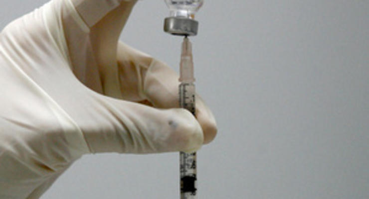 Французький фармацевтичний гігант випустить вакцину від прищів