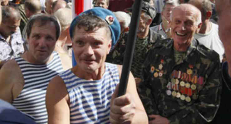 Корреспондент: Пахнет жареным. Ручейки протестов в Украине начинают сливаться в бурную реку